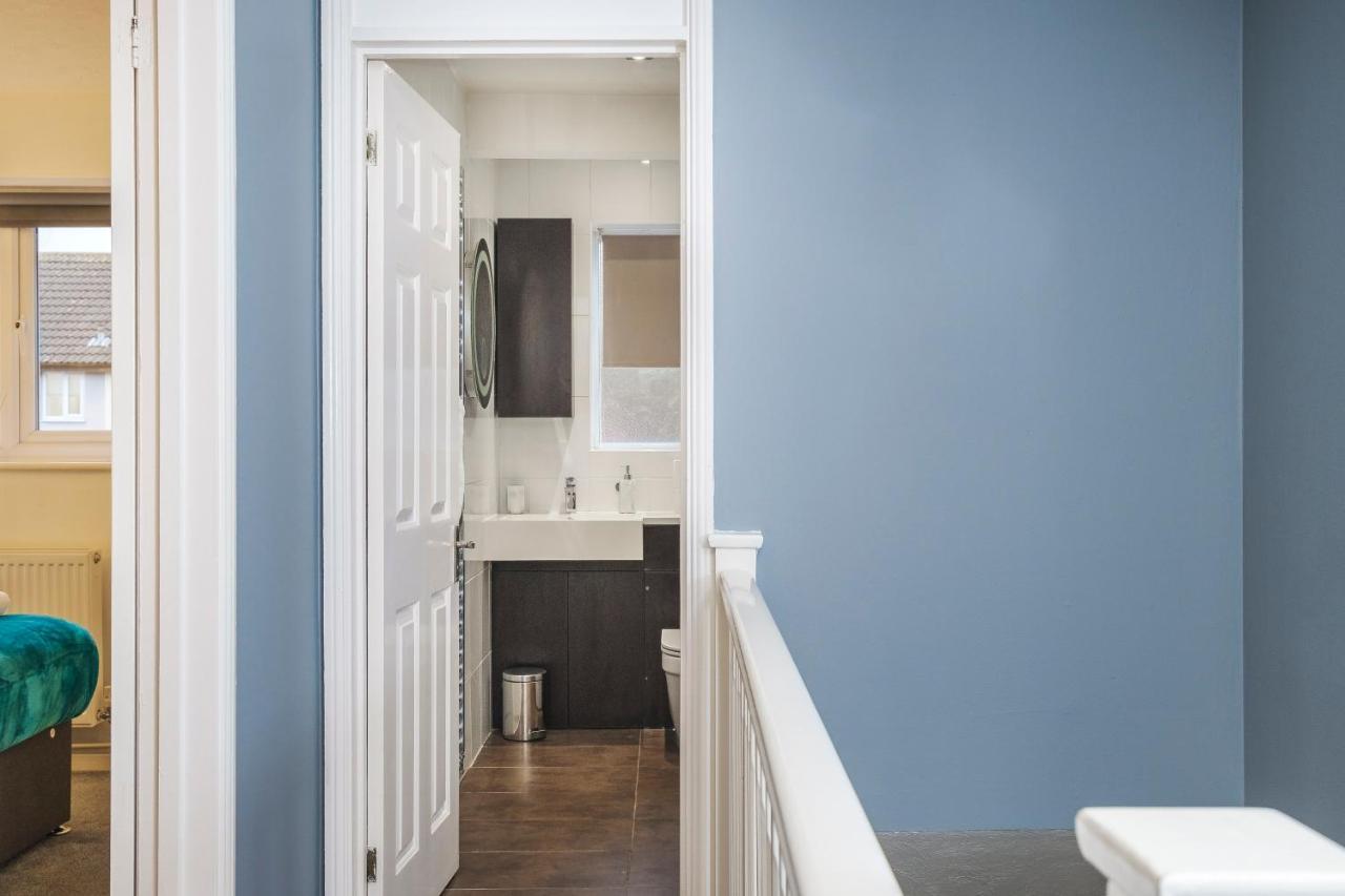 Beautiful 3 Bed House With Amazing Views In Dartford, Kent Apartment Ngoại thất bức ảnh